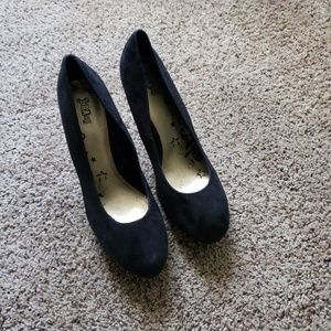 6inch Black platforms